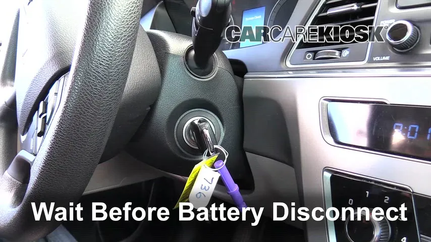 2015 Hyundai Sonata SE 2.4L 4 Cyl. Battery Replace
